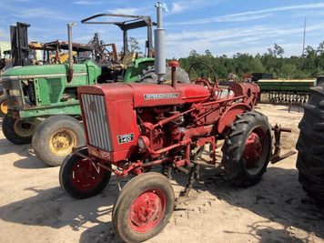 Main image International Harvester 140