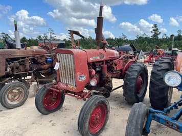 Main image International Harvester 140