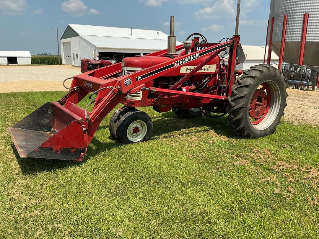 Image of Farmall 450 Primary image
