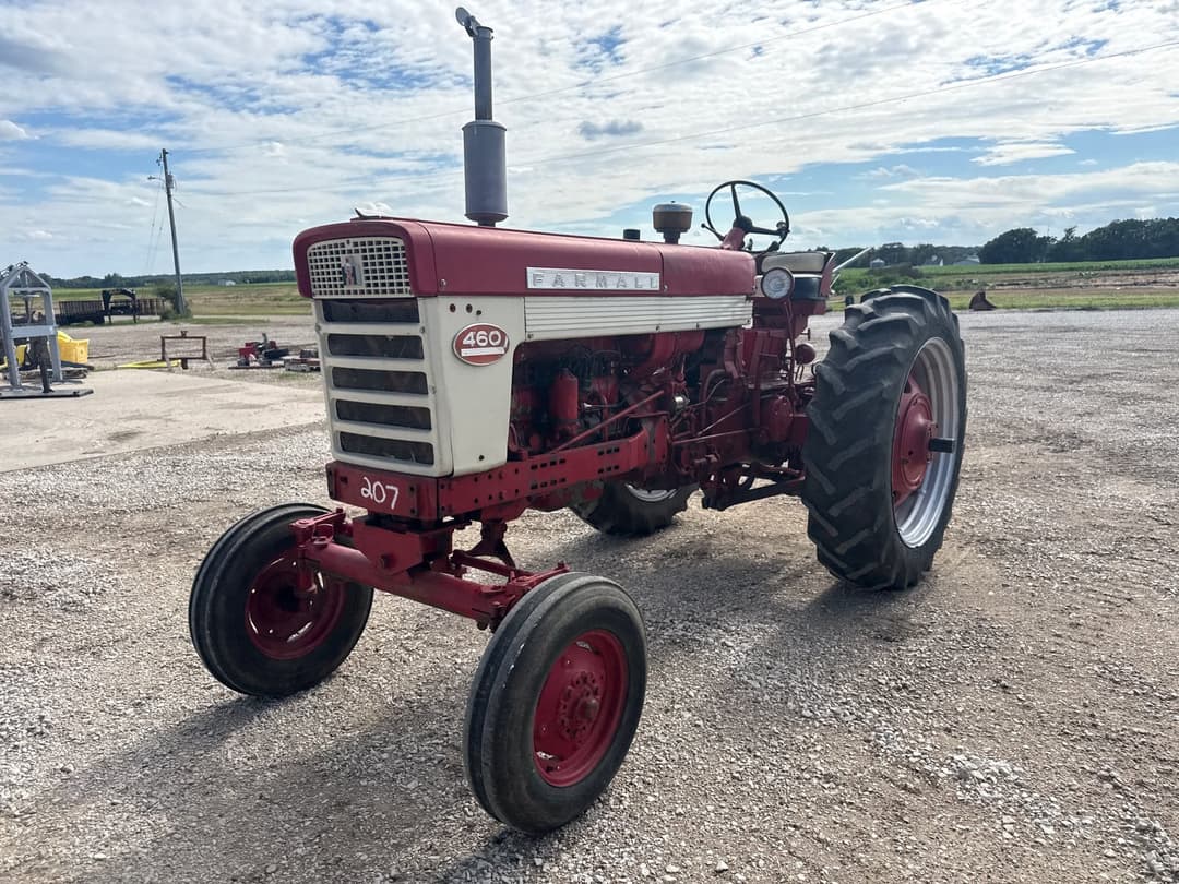 Image of Farmall 460 Primary image