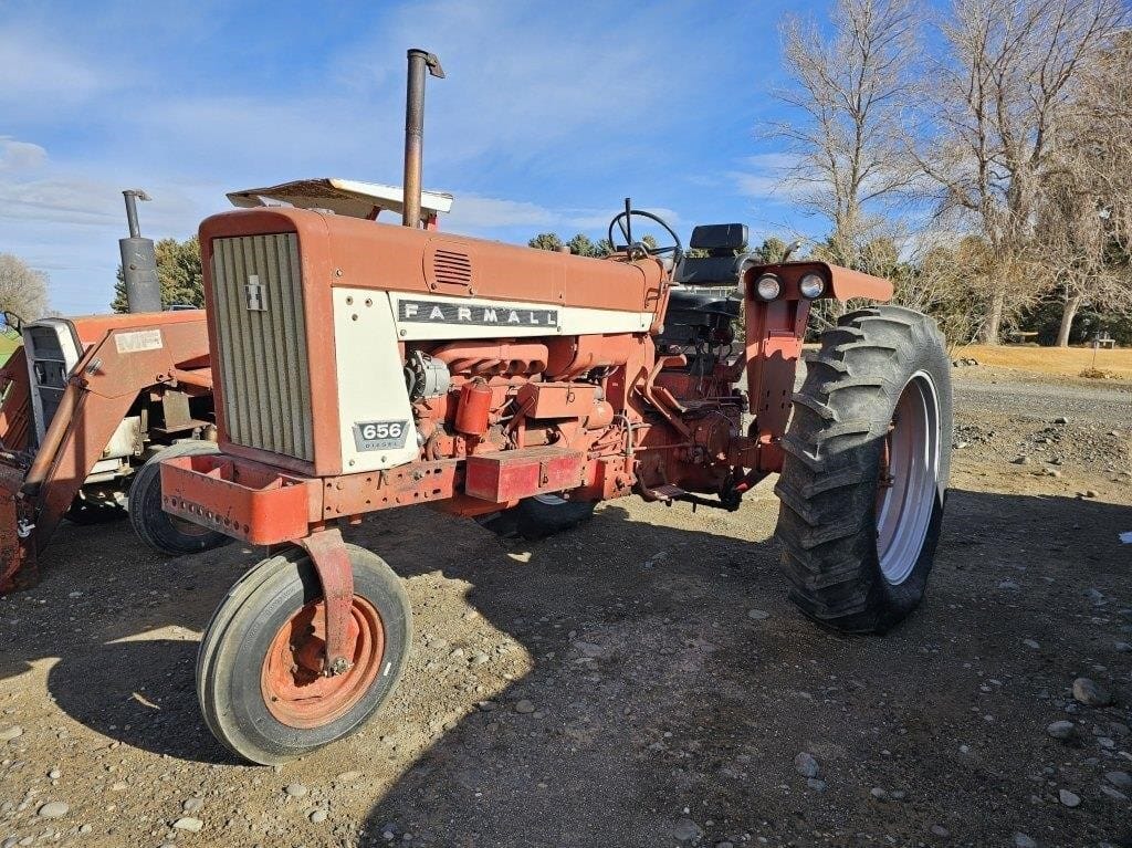 Farmall 656 Equipment Image0