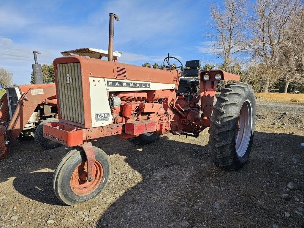 Image of Farmall 656 Primary image