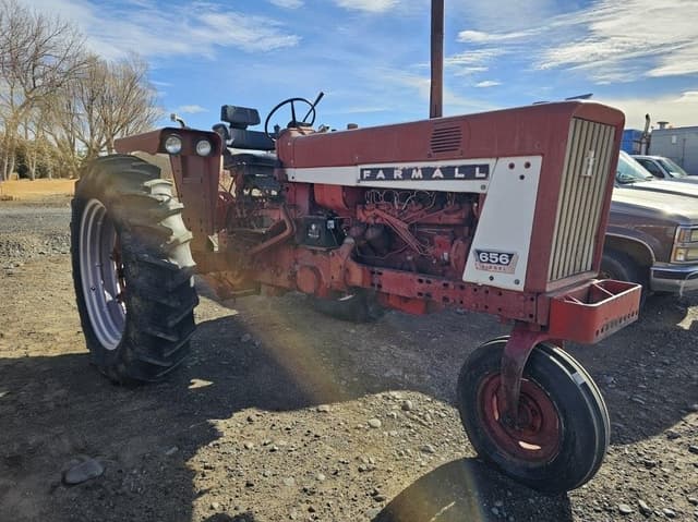 Image of Farmall 656 equipment image 1