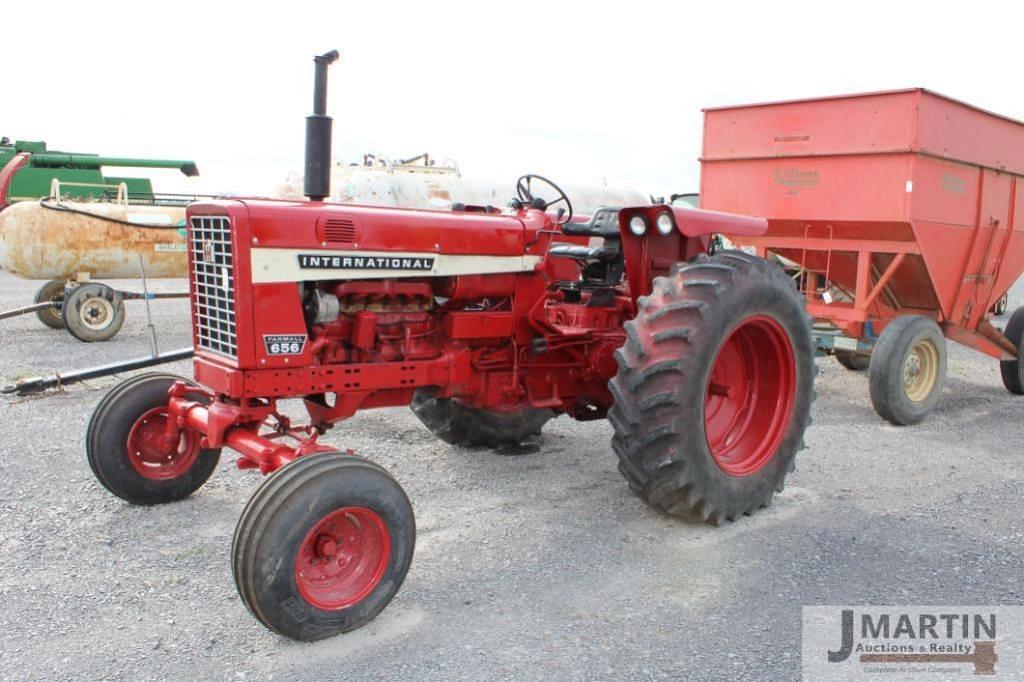 Image of International Harvester 656 Primary image