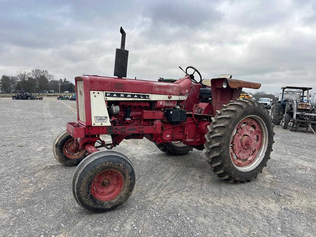 Image of International Harvester 706 Primary image