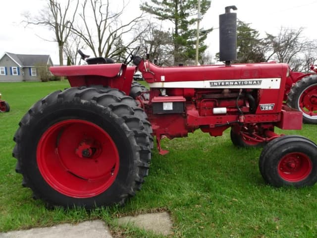 Image of International Harvester 756 equipment image 4