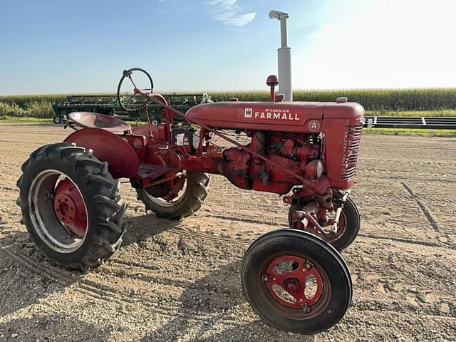 Image of Farmall A equipment image 3