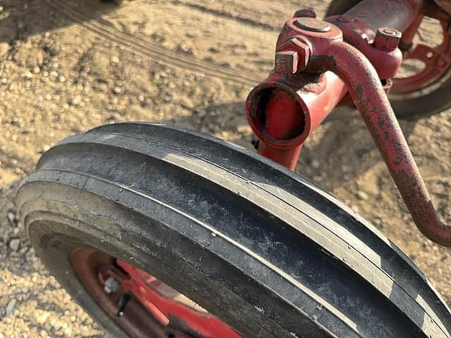 Image of Farmall A equipment image 4