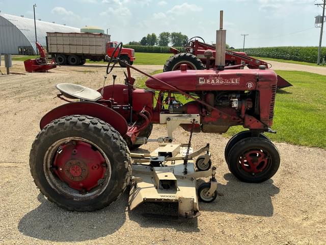 Image of Farmall B equipment image 1