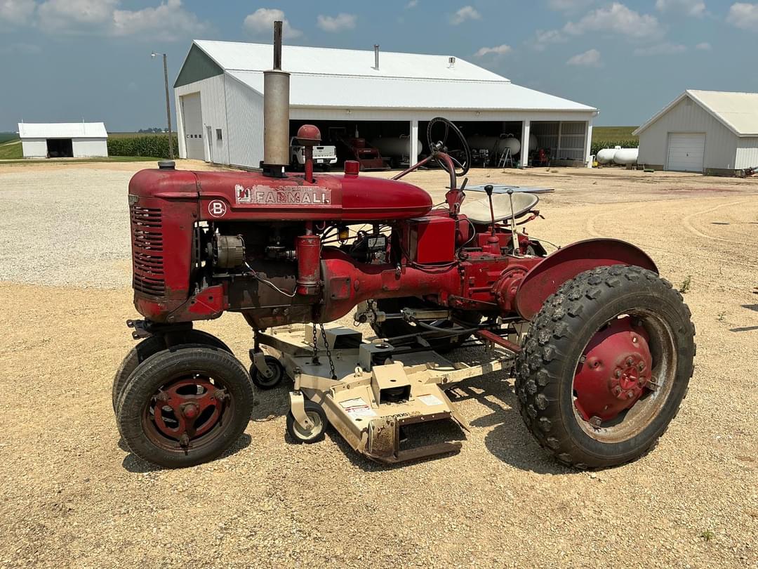 Image of Farmall B Primary image