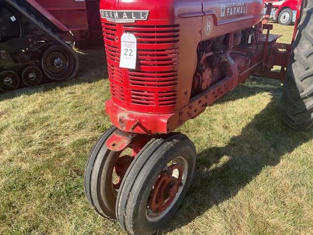 Image of Farmall H equipment image 1