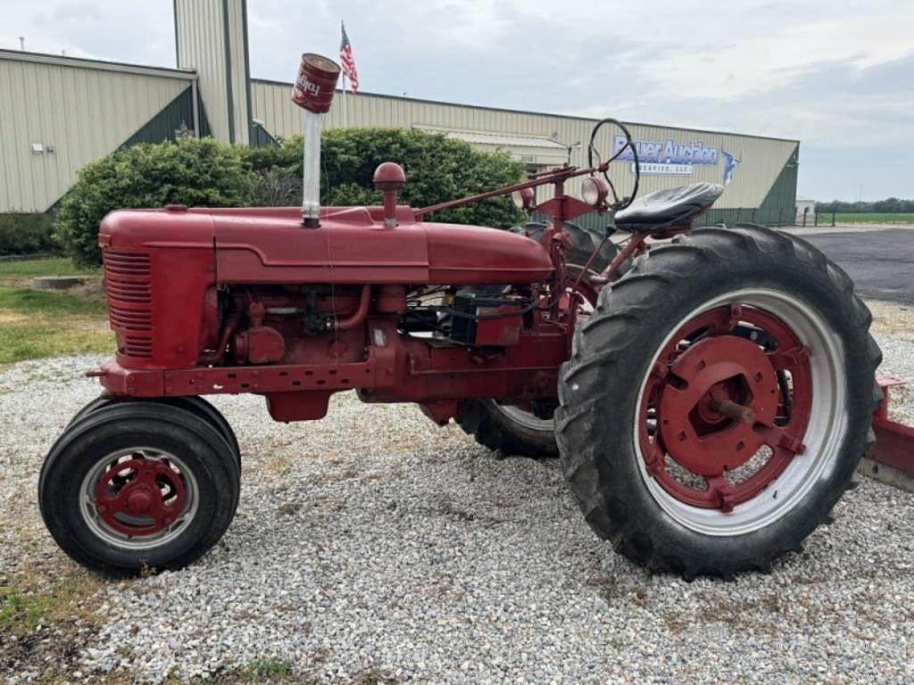Image of Farmall H Primary image