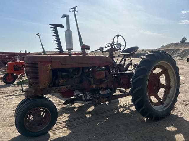 Image of Farmall H equipment image 1