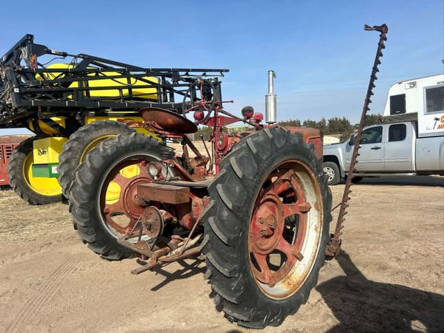 Image of Farmall H equipment image 4