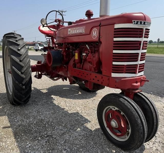 Image of Farmall M equipment image 3