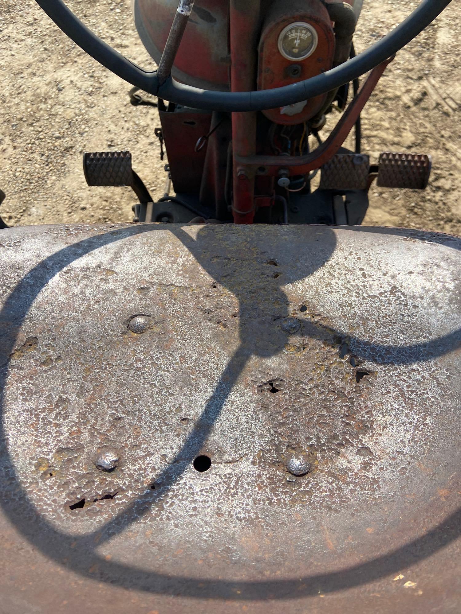 Main image Farmall M 31