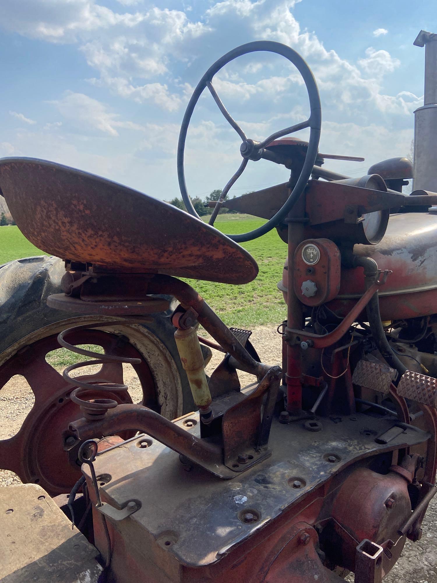 Main image Farmall M 6