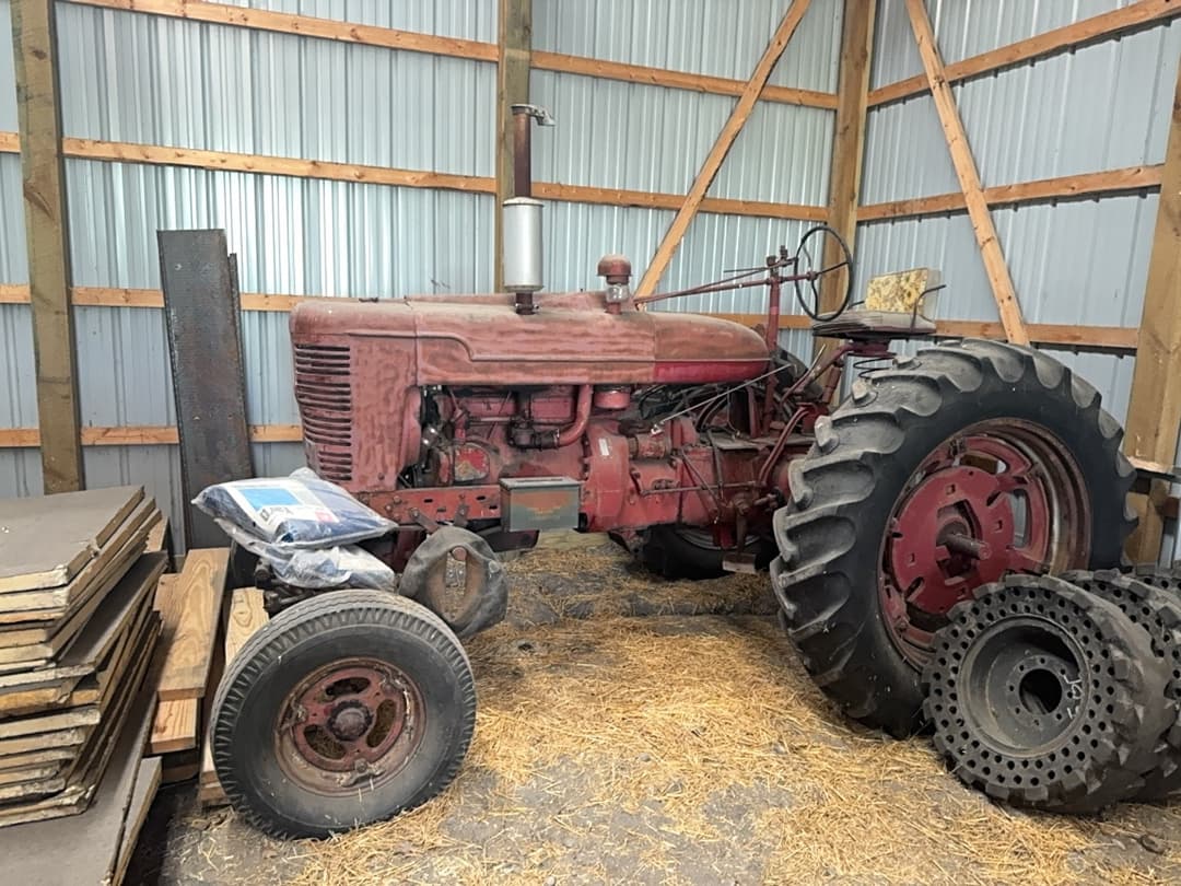 Image of Farmall M Primary Image