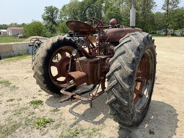 Image of Farmall MD equipment image 3