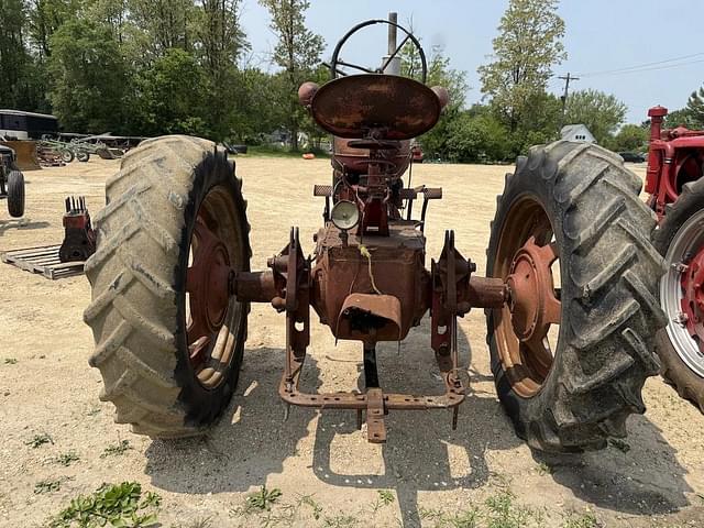 Image of Farmall MD equipment image 4