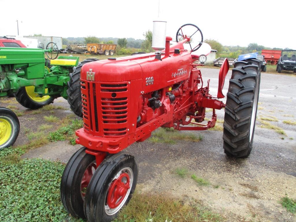 Main image Farmall 300