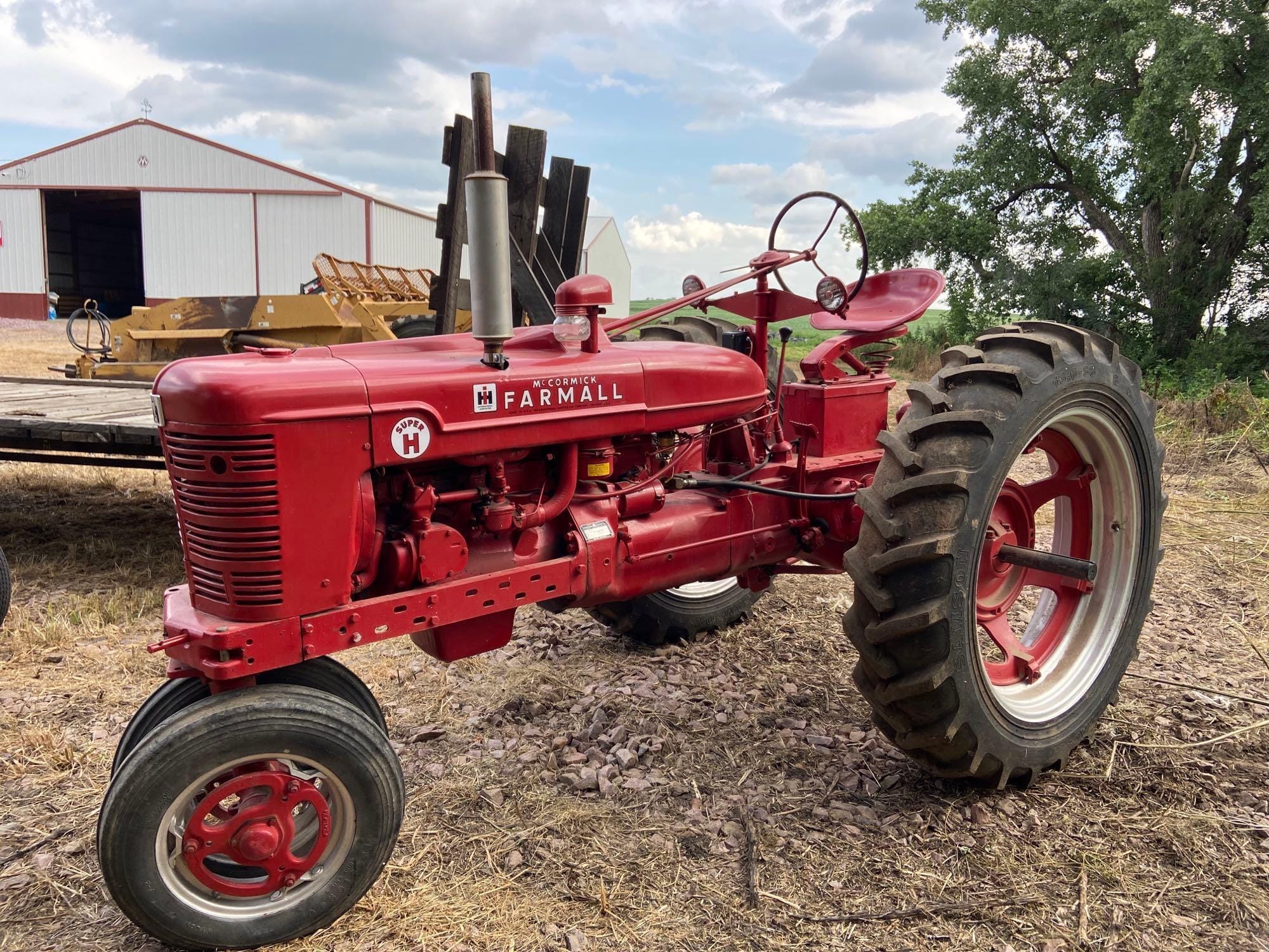 Main image Farmall Super H