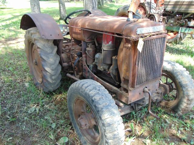 Image of International Harvester I-12 equipment image 1
