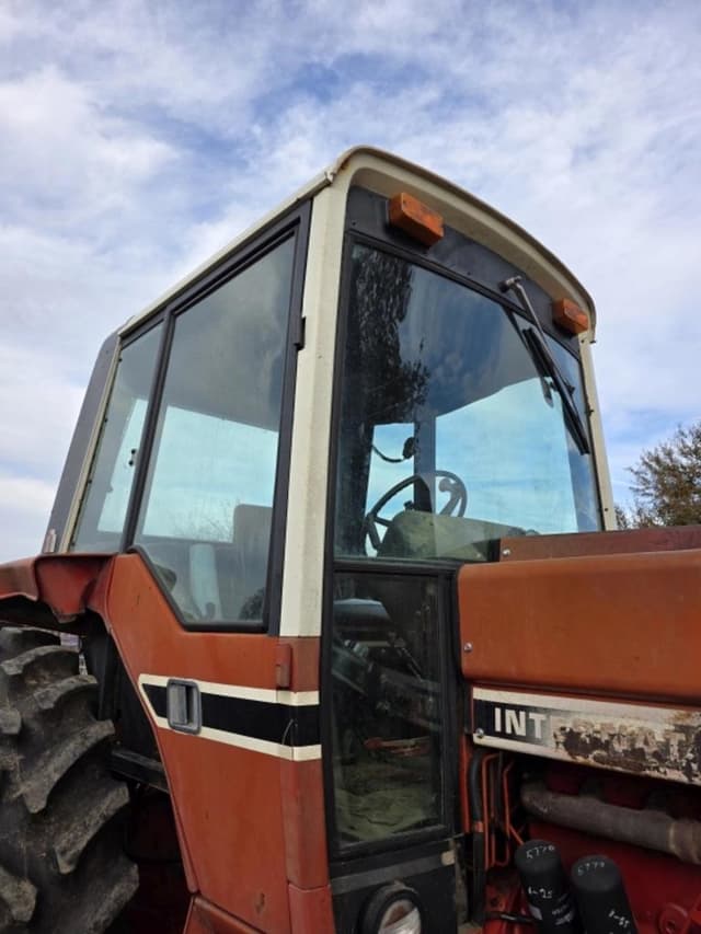 Image of International Harvester 1586 equipment image 4