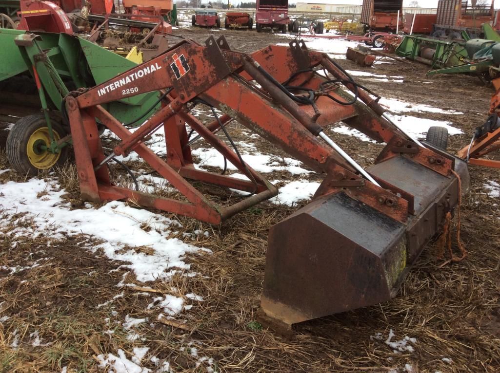 Main image International Harvester 2250
