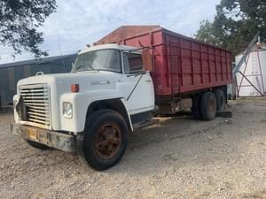 International 1800 Image