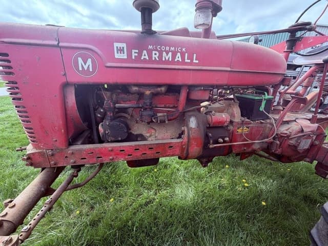 Image of International Harvester M equipment image 4