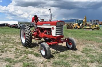 Main image Farmall 560