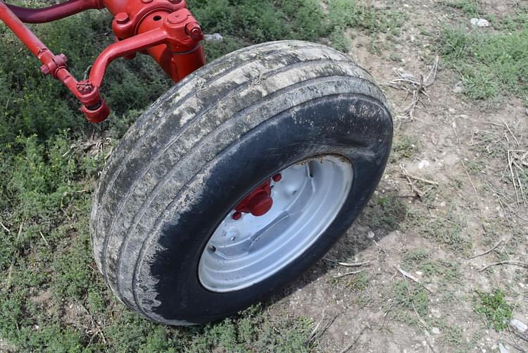 Main image Farmall 560  13