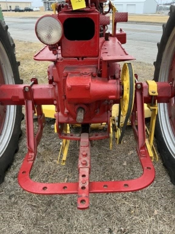 Image of Farmall C equipment image 4