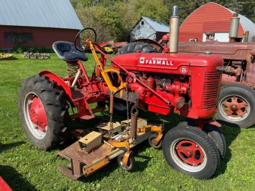 Image of Farmall B Primary image