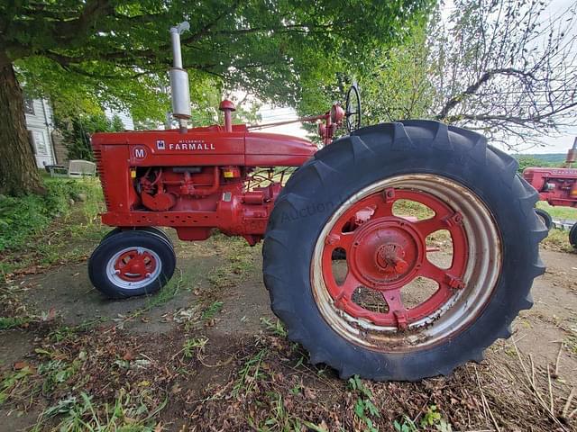 Image of Farmall M equipment image 1