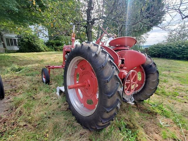 Image of Farmall Super C equipment image 2