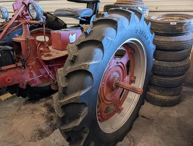 Image of Farmall Super C equipment image 3