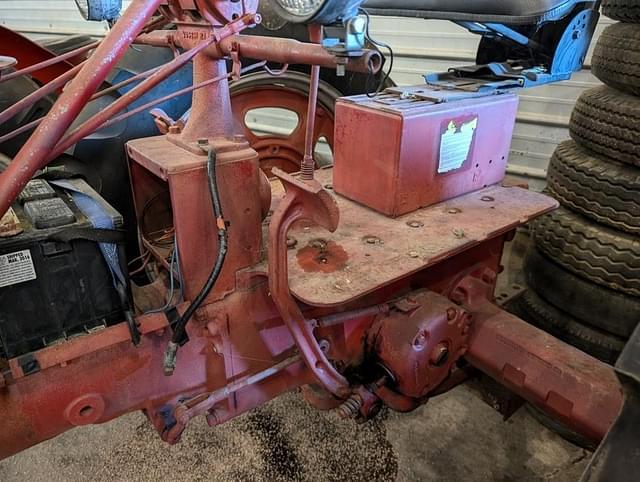 Image of Farmall Super C equipment image 2