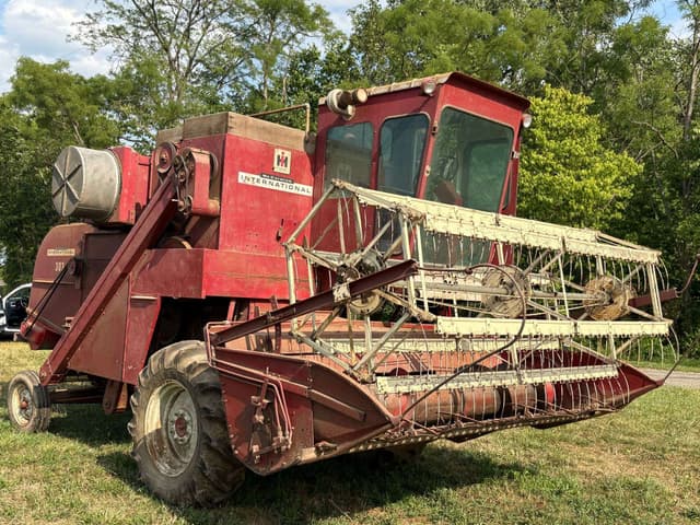 Image of International Harvester 303 equipment image 1