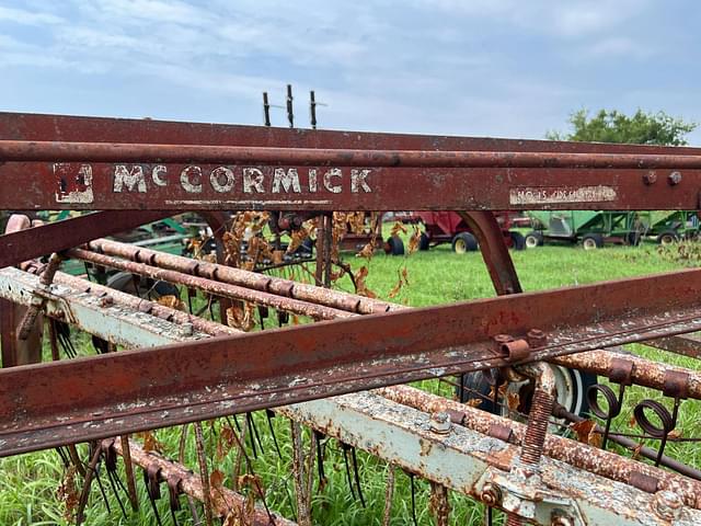 Image of International Harvester 15 equipment image 3