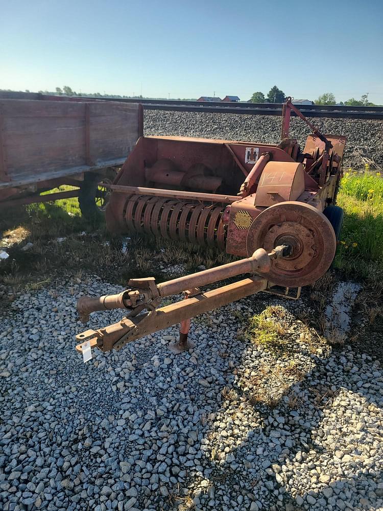 International Harvester 46 Equipment Image0