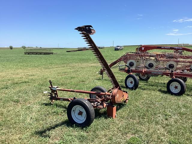 Image of International Harvester 1100 equipment image 3