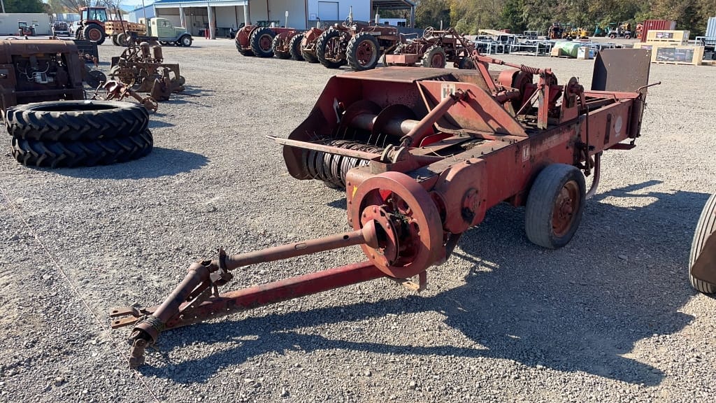 Main image International Harvester 46