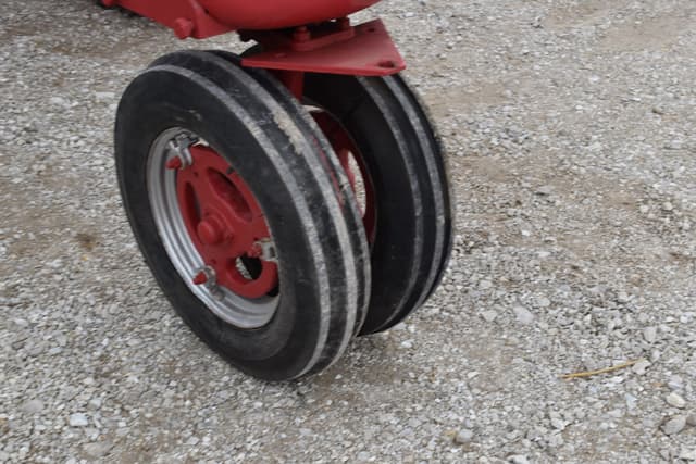 Image of Farmall Super C equipment image 4