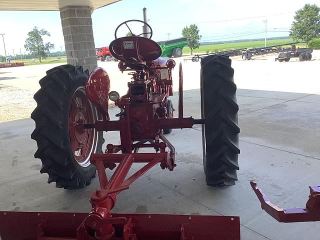 Image of Farmall Super C equipment image 3