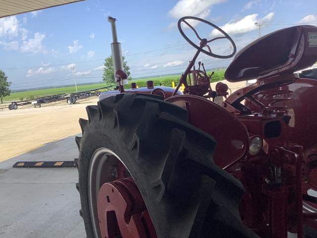 Image of Farmall Super C equipment image 4