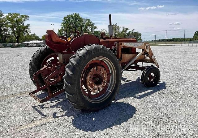 Image of Farmall Super M equipment image 4