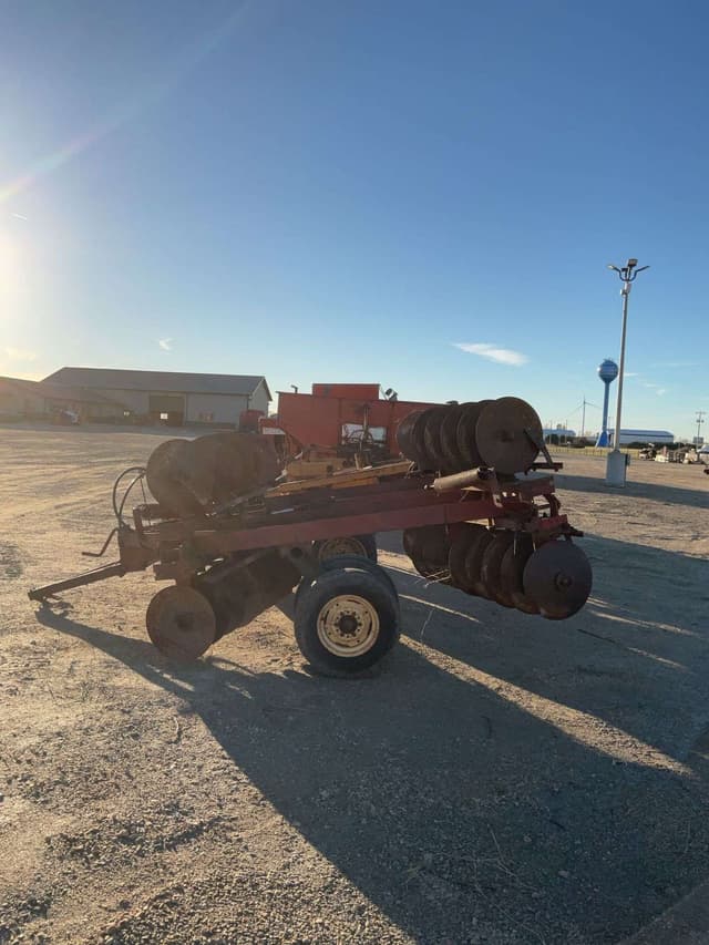 Image of International Harvester 470 equipment image 3
