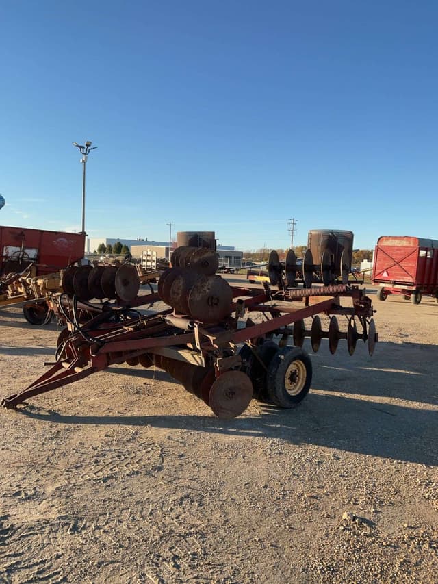 Image of International Harvester 470 equipment image 1